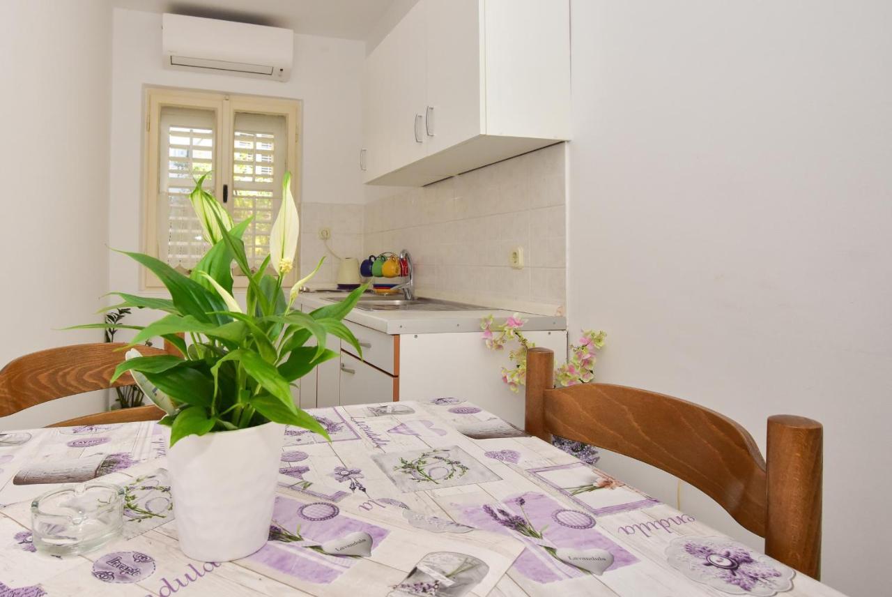 Apartmani Mira Sumic Подгора Екстер'єр фото