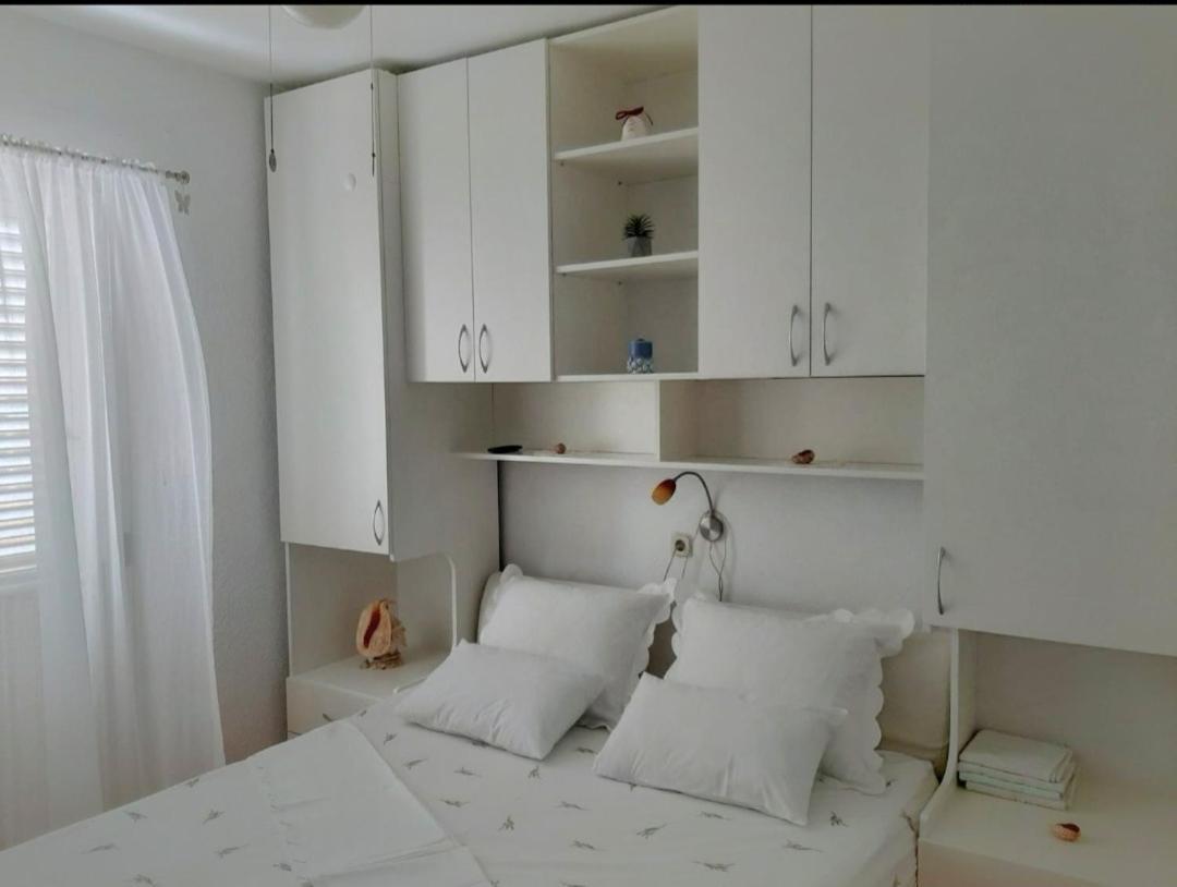 Apartmani Mira Sumic Подгора Екстер'єр фото